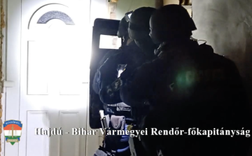 TOVÁBB BŐVÜLT AZ ELKÖVETŐI KÖR 